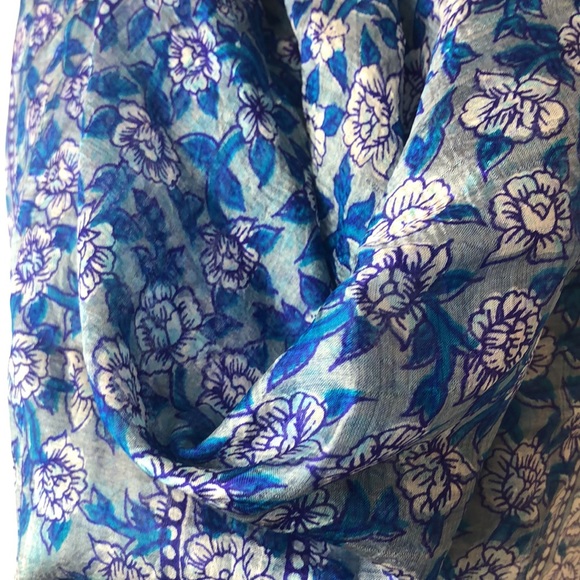 Bebe London Floral Square Oversized Delicate Silk Scarf - Picture 2 of 9